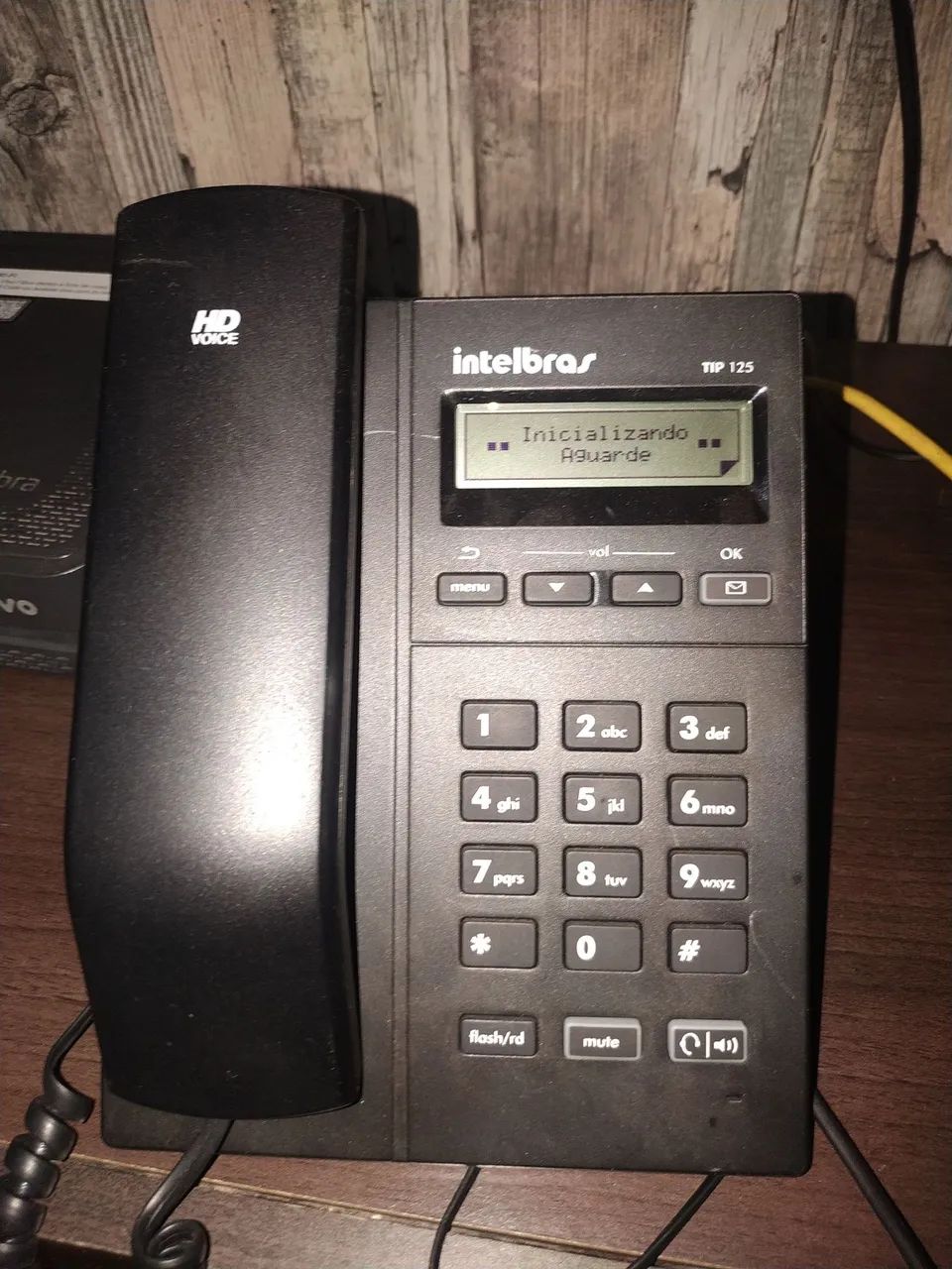 Telefone Rede IP Intelbras TIP 125 - SEM FONTE DE ENERGIA.