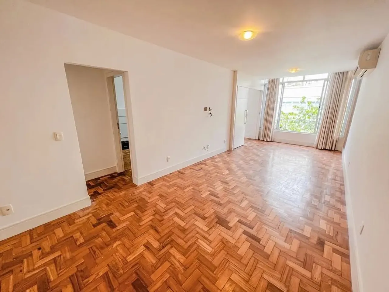 Imóvel para venda possui 55 metros quadrados com 2 quartos em Jardim Atlântico - Florianóp