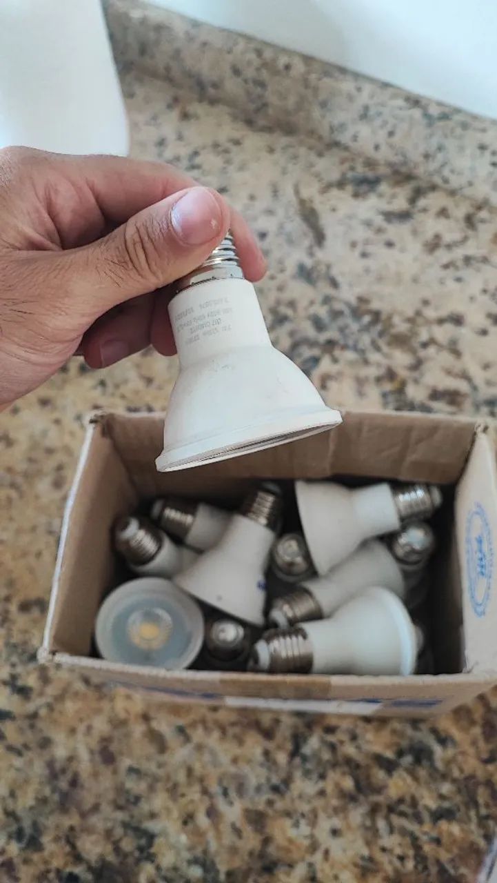 Lâmpadas LED par20 luz quente - Foto 2