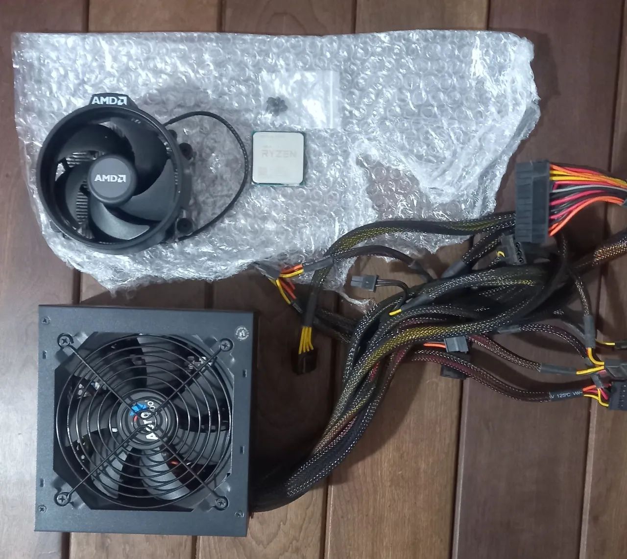 Fonte Aerocool e outras peças.  - Foto 4