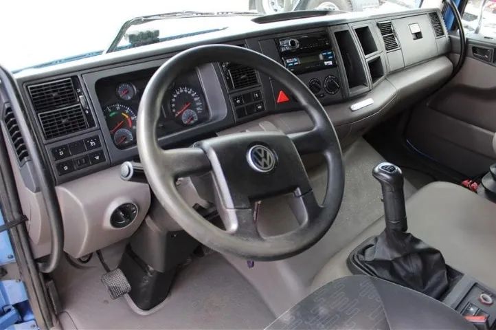 VW 24-250 Constellation / vw 24250 - Ano 2013 / Pouco Rodado / Único Dono - Foto 5