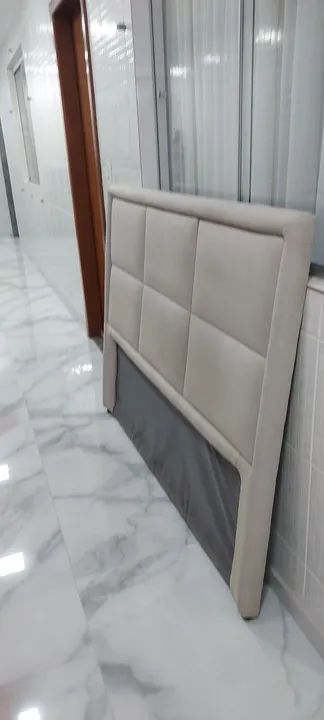 Cabeceira de Cama Casal em Suede Bege - Foto 2
