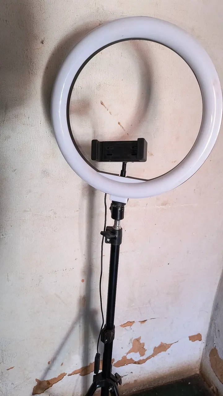 Anel de Luz para Fotos e Vídeos com Tripé -semi Novo
