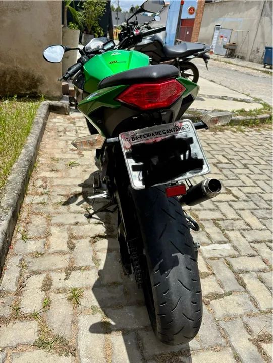 Kawasaki Z300 Special Edition 2016 - Foto 4