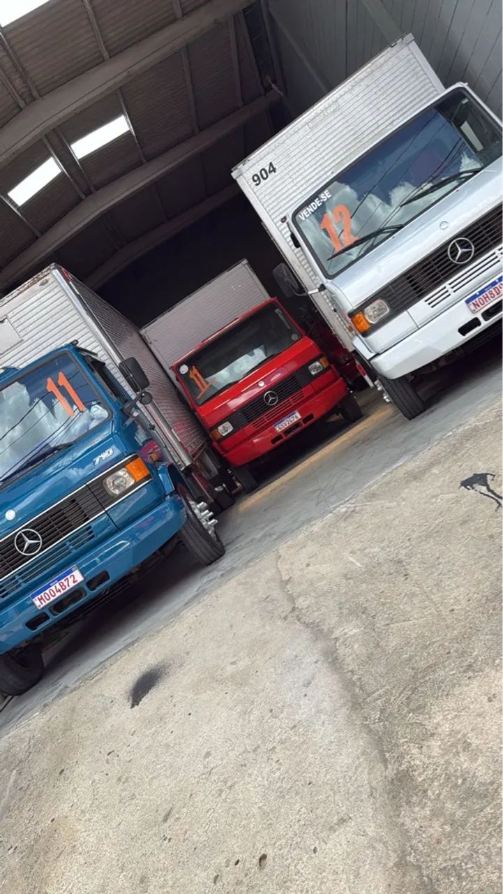 Mercedes 710 2011 baú de 6.20M - Foto 8