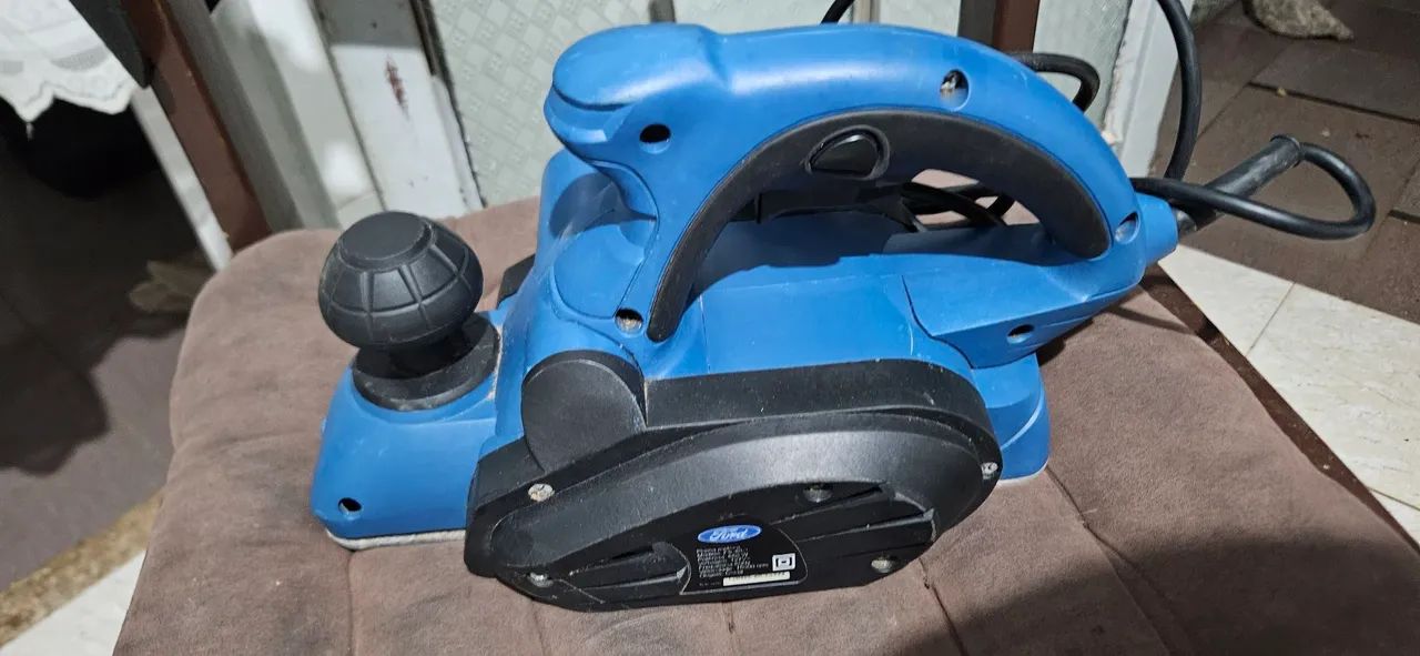 Plaina de madeira Ford 82mm