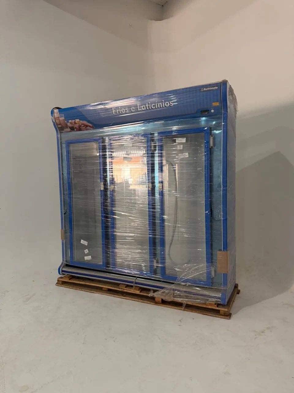 Geladeira 3 portas Expositora para Frios e Laticínios preço imbatível  - Foto 3