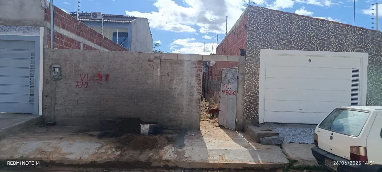 Terreno com uma Kit Net com agua e energia no Cassimiro l