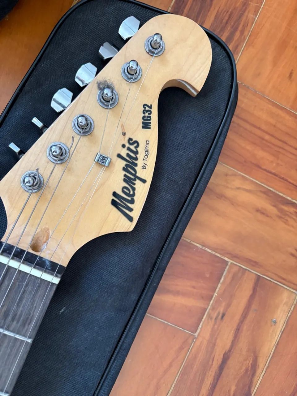 Guitarra Elétrica Memphis Mg32 - Foto 3