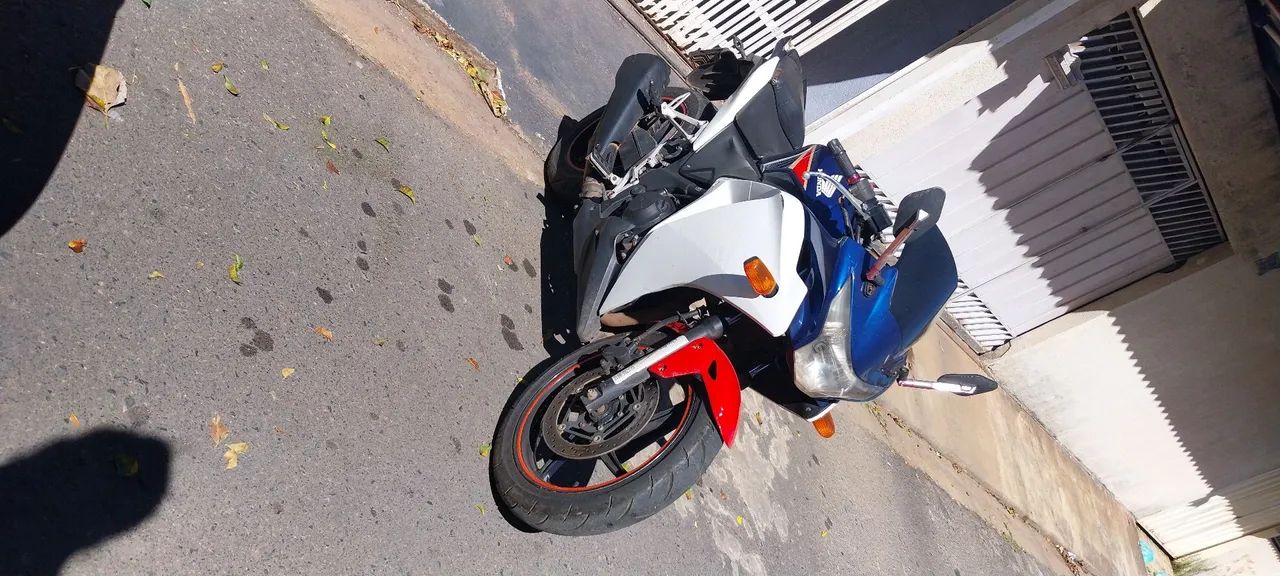Moto CBR 250R - Foto 3