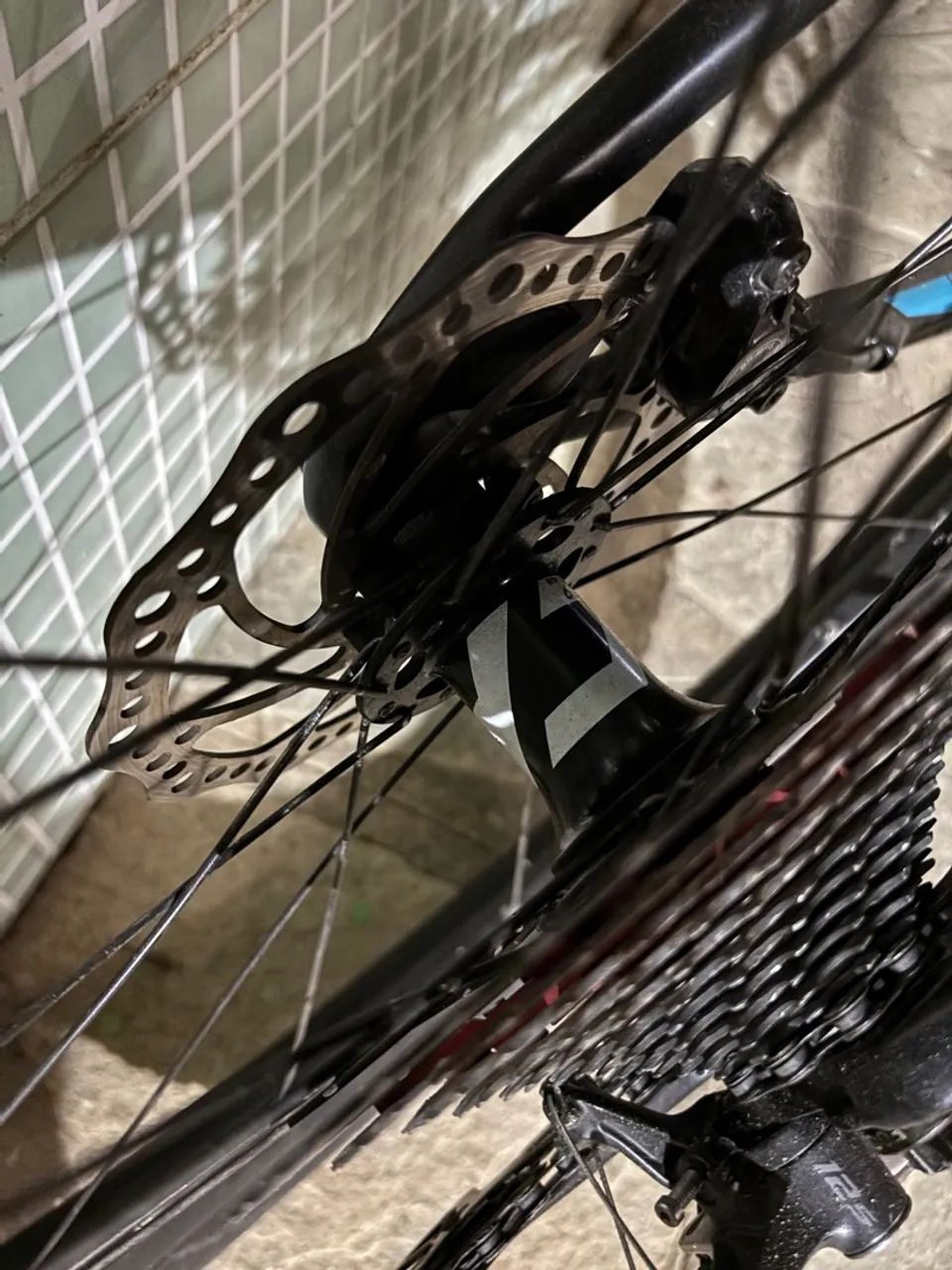 Bike focus preta  - Foto 4