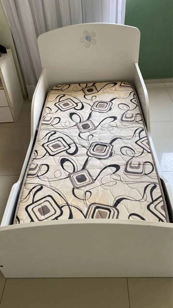 Mini cama com colchão Tockstok PATCHFLOWER - branca  