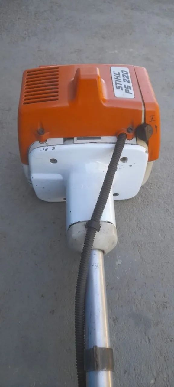 Roçadeira Stihl FS 220 Wats - *