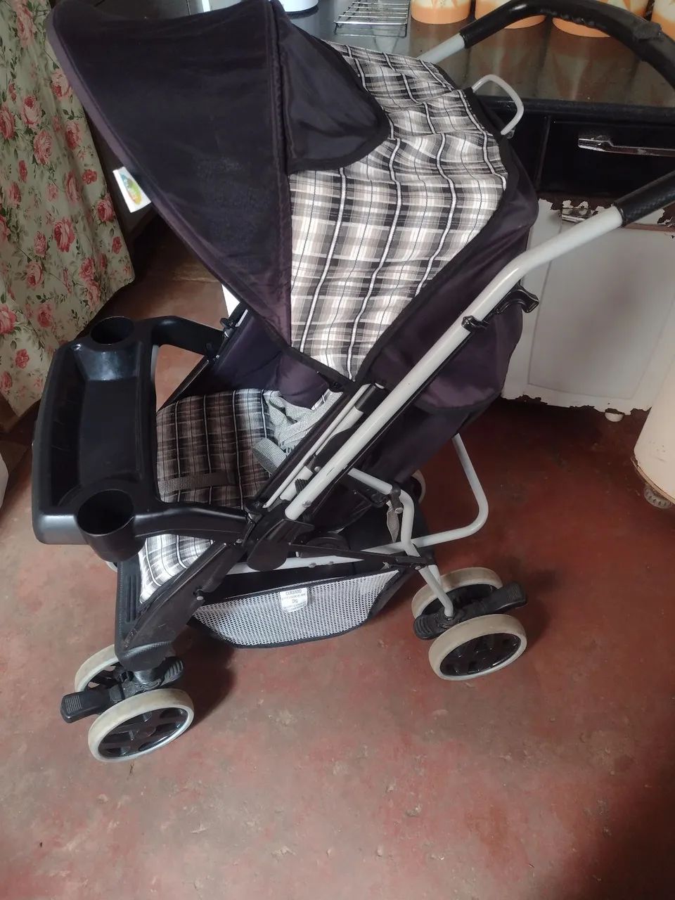 Carrinho de Bebê reversível- Ótimo estado! - Foto 2