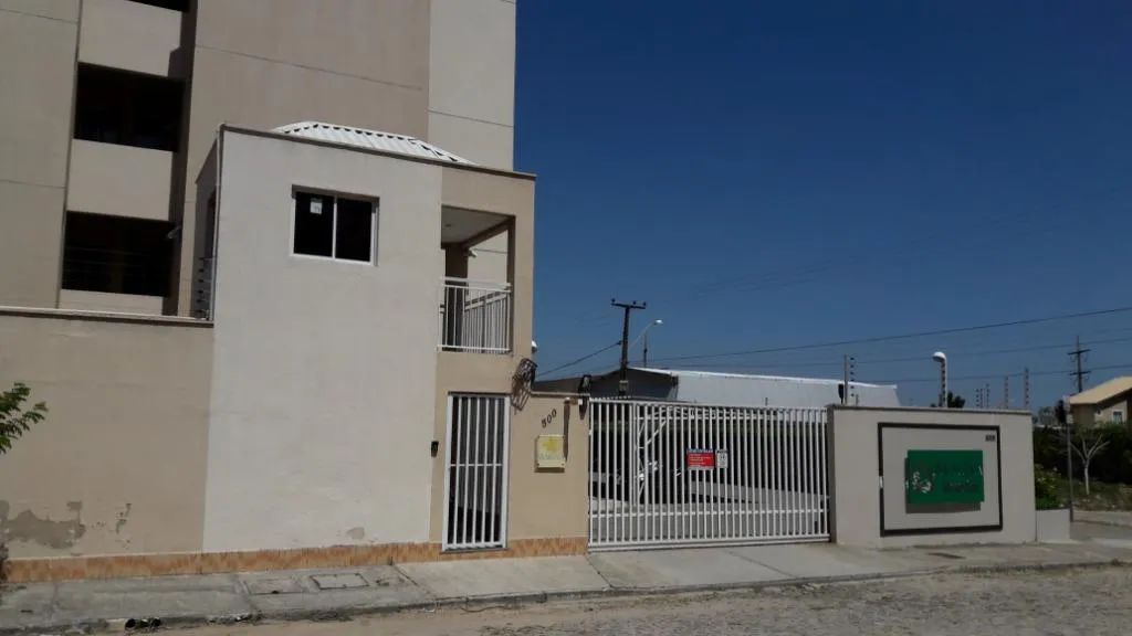 Apartamento com 3 dormitórios à venda, 61 m² por R$ 270.000,00 - Cajazeiras - Fortaleza/CE