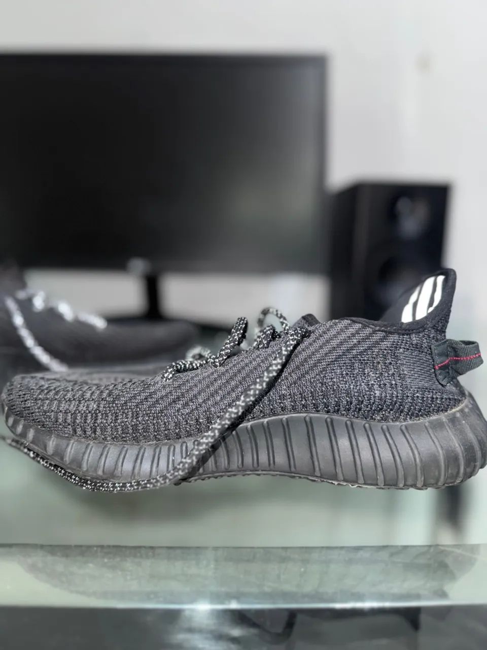 Replica primeira linha - Tênis adidas Yeezy 350 V2 Cinder Refletivo Preto  - Foto 3