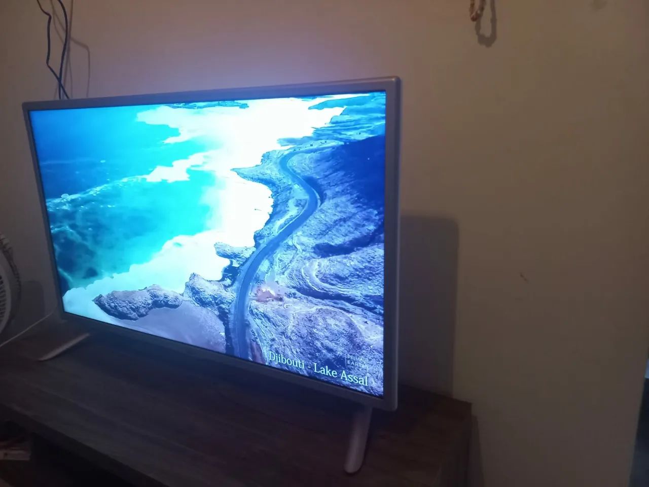 TV LED HD 32 polegadas em perfeitas condições de uso