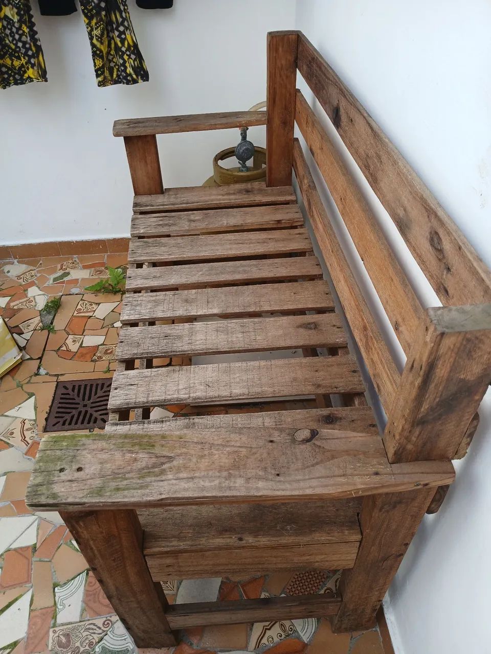 Banco rústico em madeira de demolição - Foto 2
