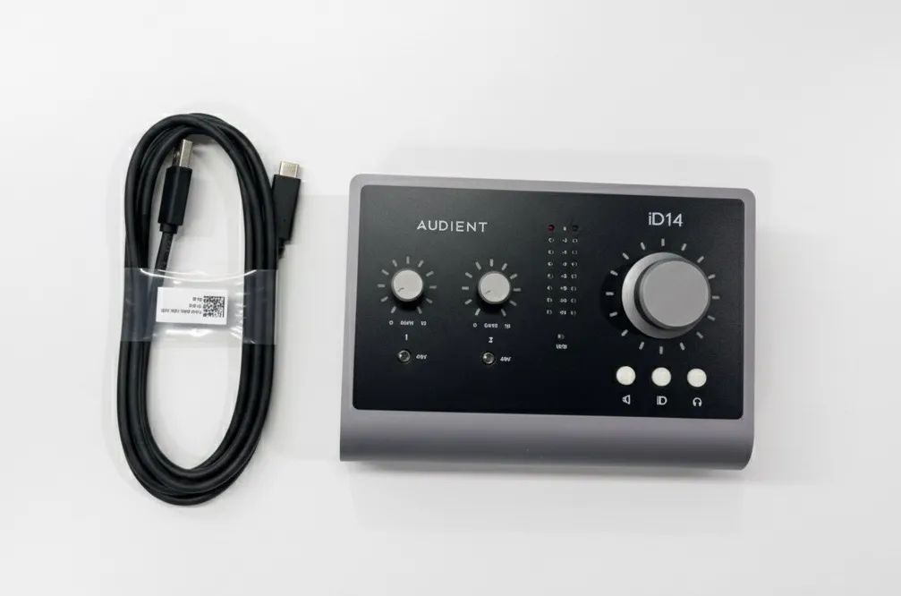 Interface de áudio - Audient ID14 Mkii