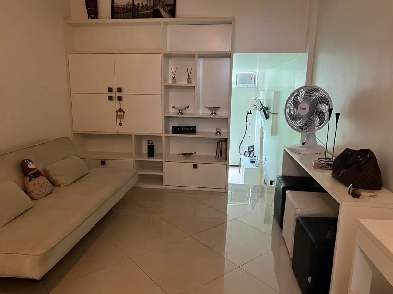ALUGA-SE APARTAMENTO BARRA DA TIJUCA