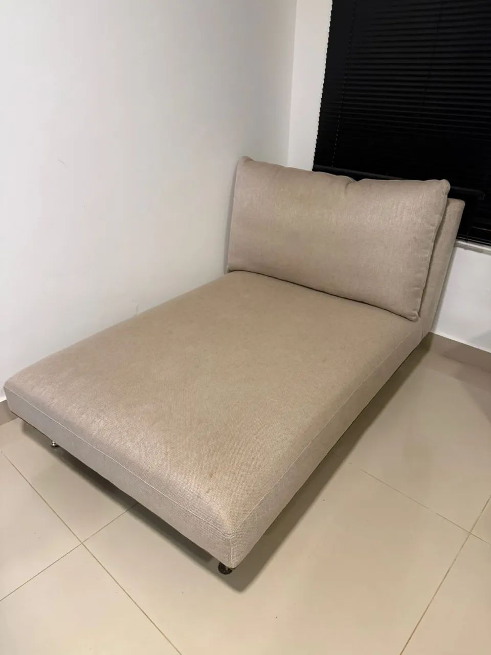 Sofá/Chaise em Linho (Prima Linea) - Usada (ótimo estado de conservação) - Foto 2