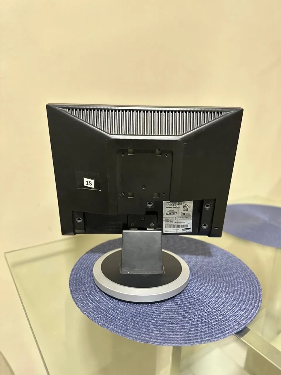 Vendo dois monitores Samsung para retirada de peças  - Foto 3