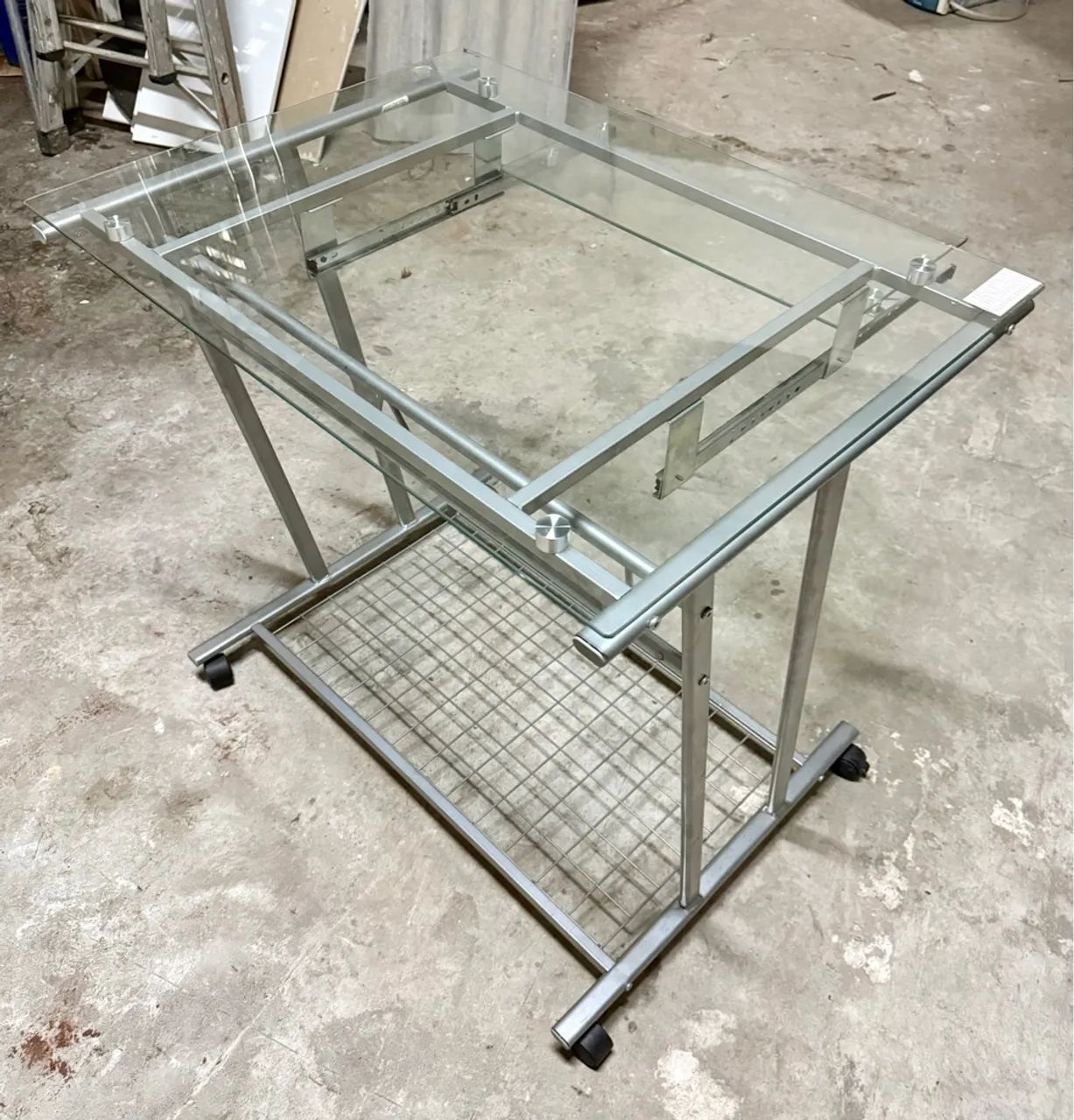 Mesa para Escritório em metal e vidro - Foto 2