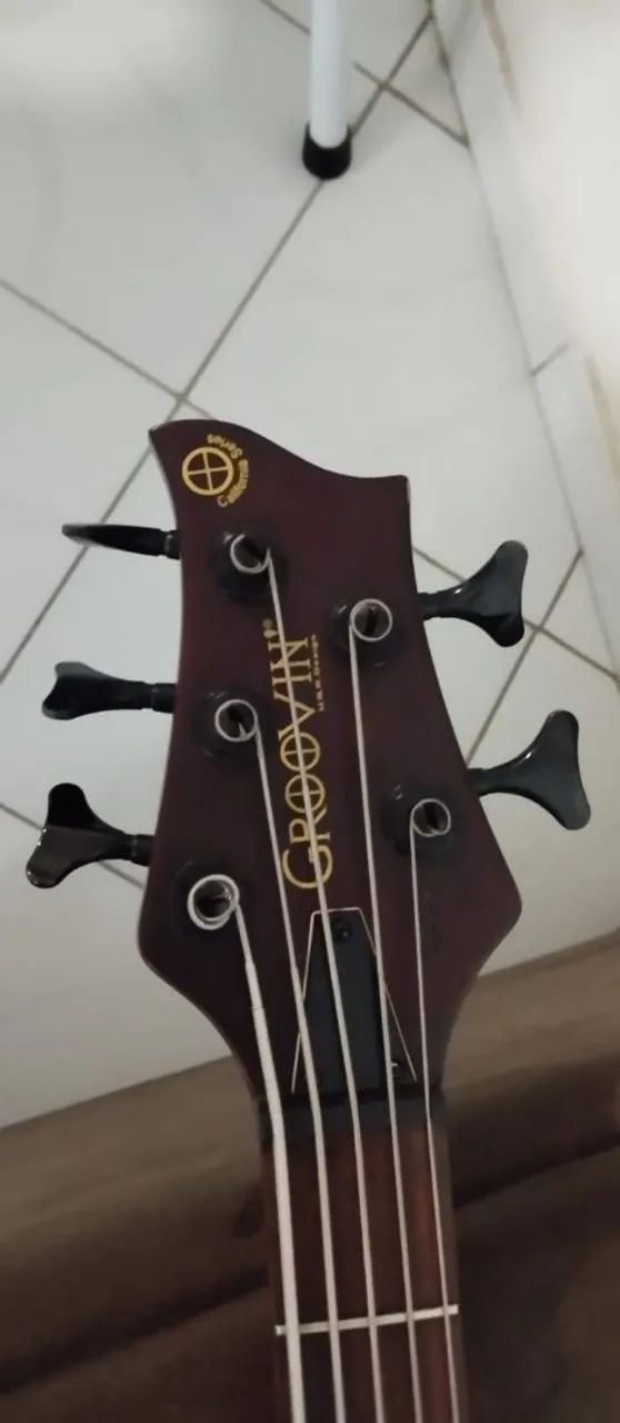5-string bass64522257987329124