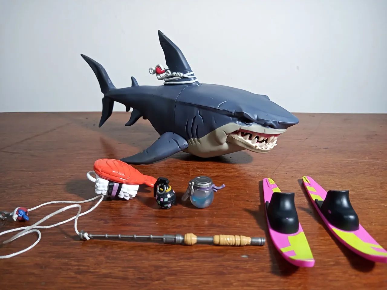 Action Figure Fortnite Tubarão Hasbro  - Foto 4