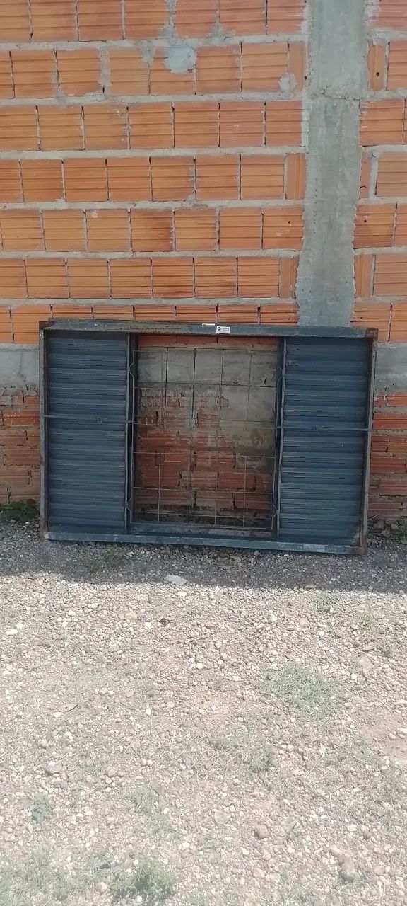 Janelas veneziana usada 