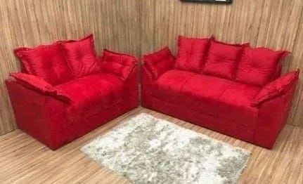 Conjunto sofá 2 e 3 lugares 