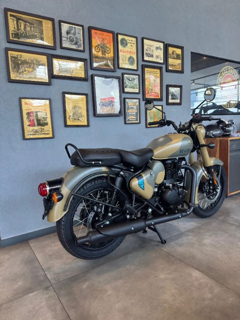 Royal Enfield Classic Commando Sand 2025/2026 - Foto 2
