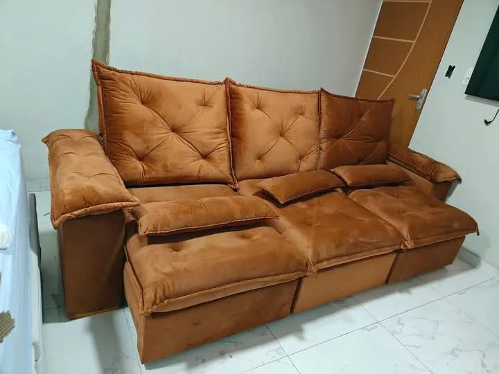 Luxuoso sofá retrátil e Reclinável 2.70m com molas 