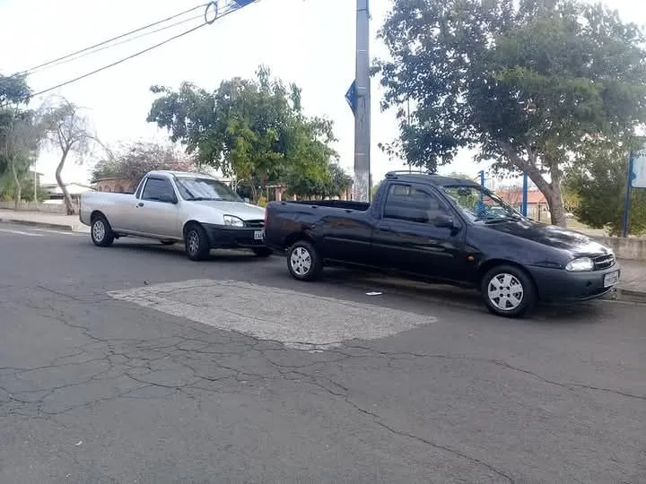 Carretos fretes e pequenas mudanças