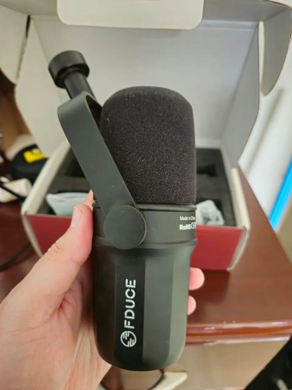Microfone fduce sl40x dinâmico. Excelente para lives e podcasts. - Foto 2