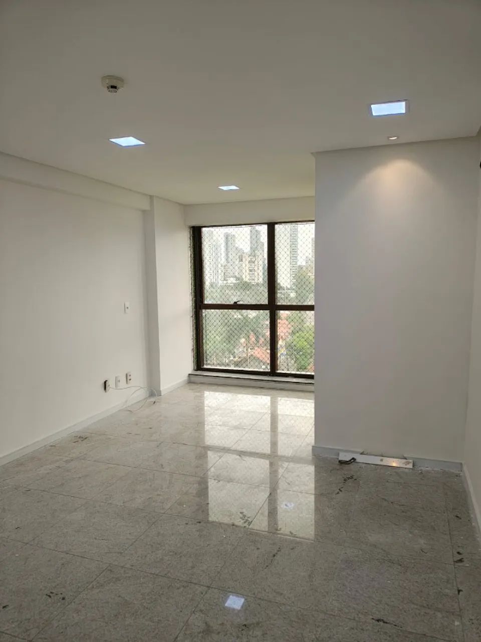 Aluguel de Sala Comercial - 27m2