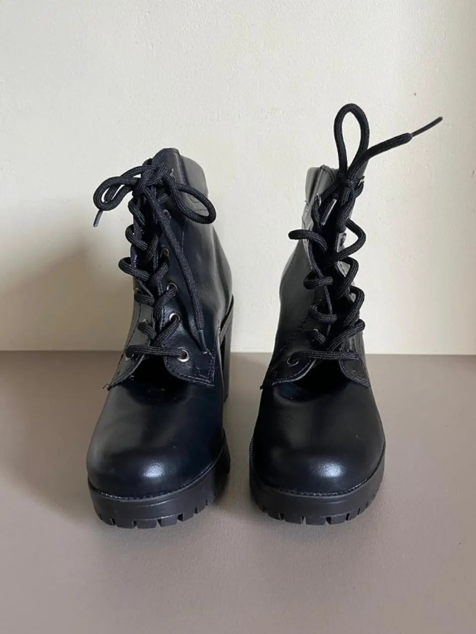 BOTA COTURNO N 37 - Foto 2