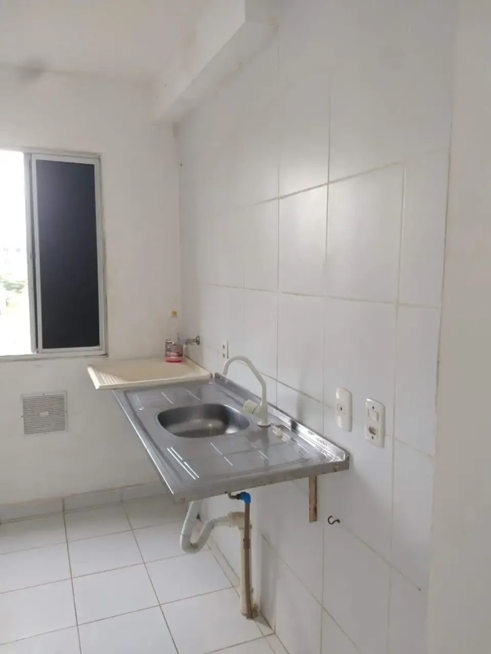 Condomínio Vitória / 02 quartos / nascente / vista livre / oportunidade 2