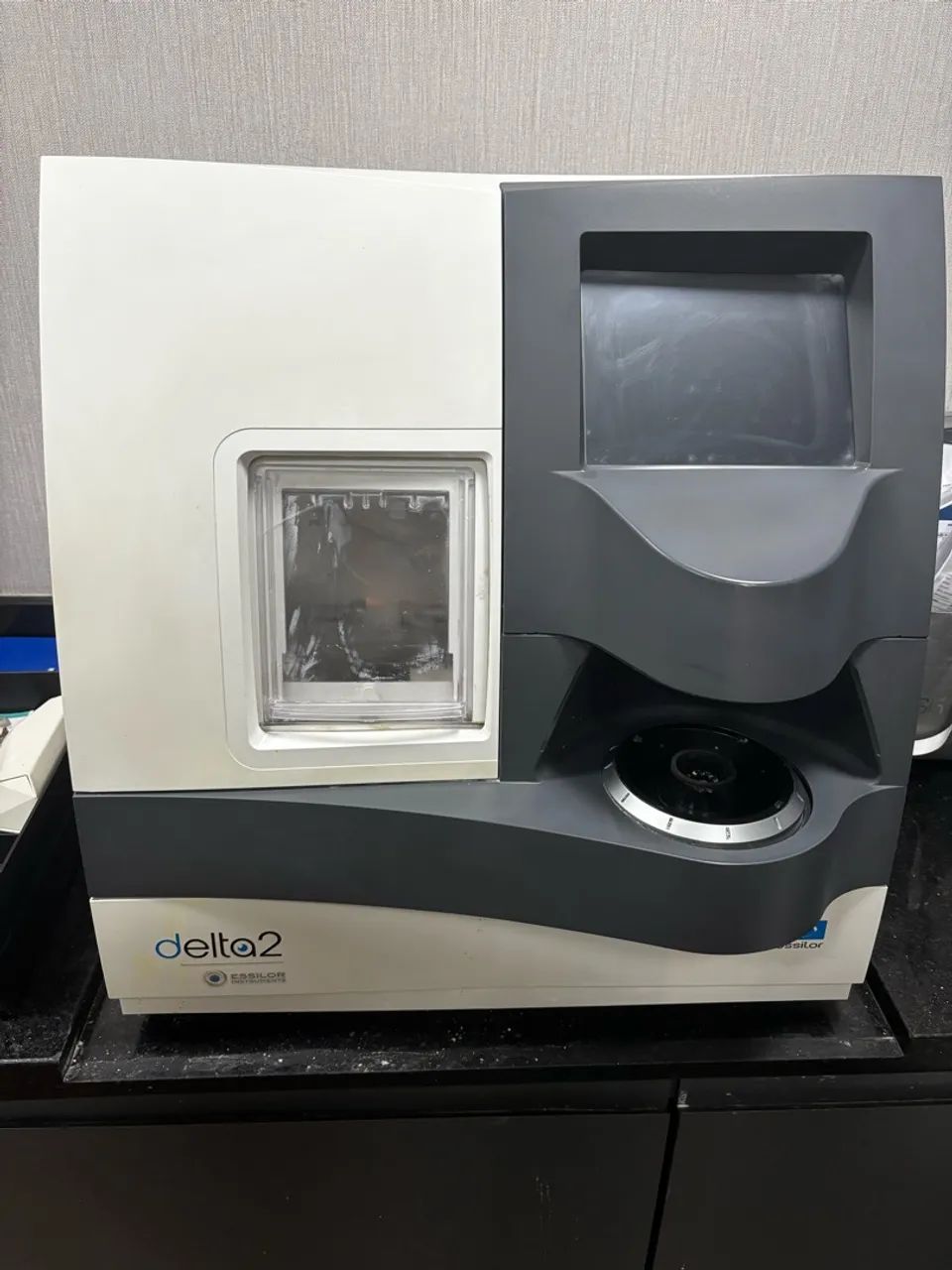 Facetadora essilor delta 2