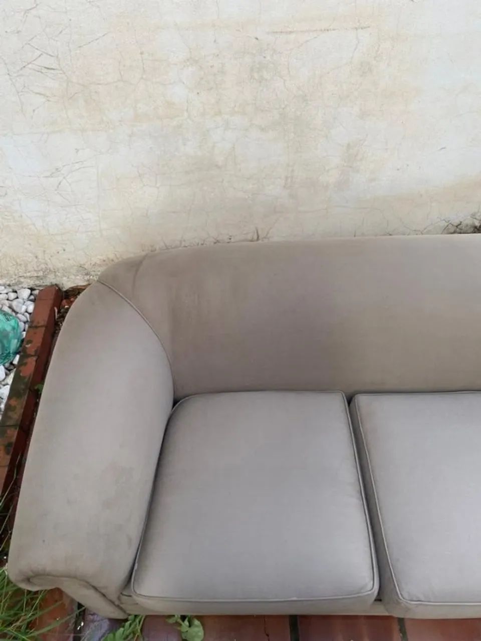 Sofá 3 Lugares Estilo Retrô / Curvo - 2,05 m - Foto 5