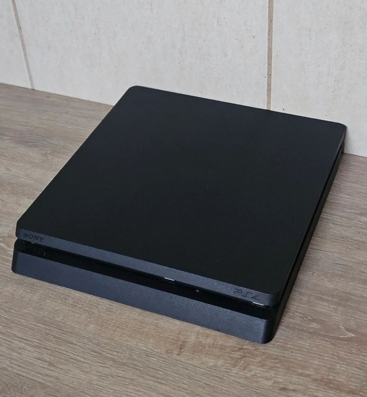 Ps4 slim 1T - Foto 2