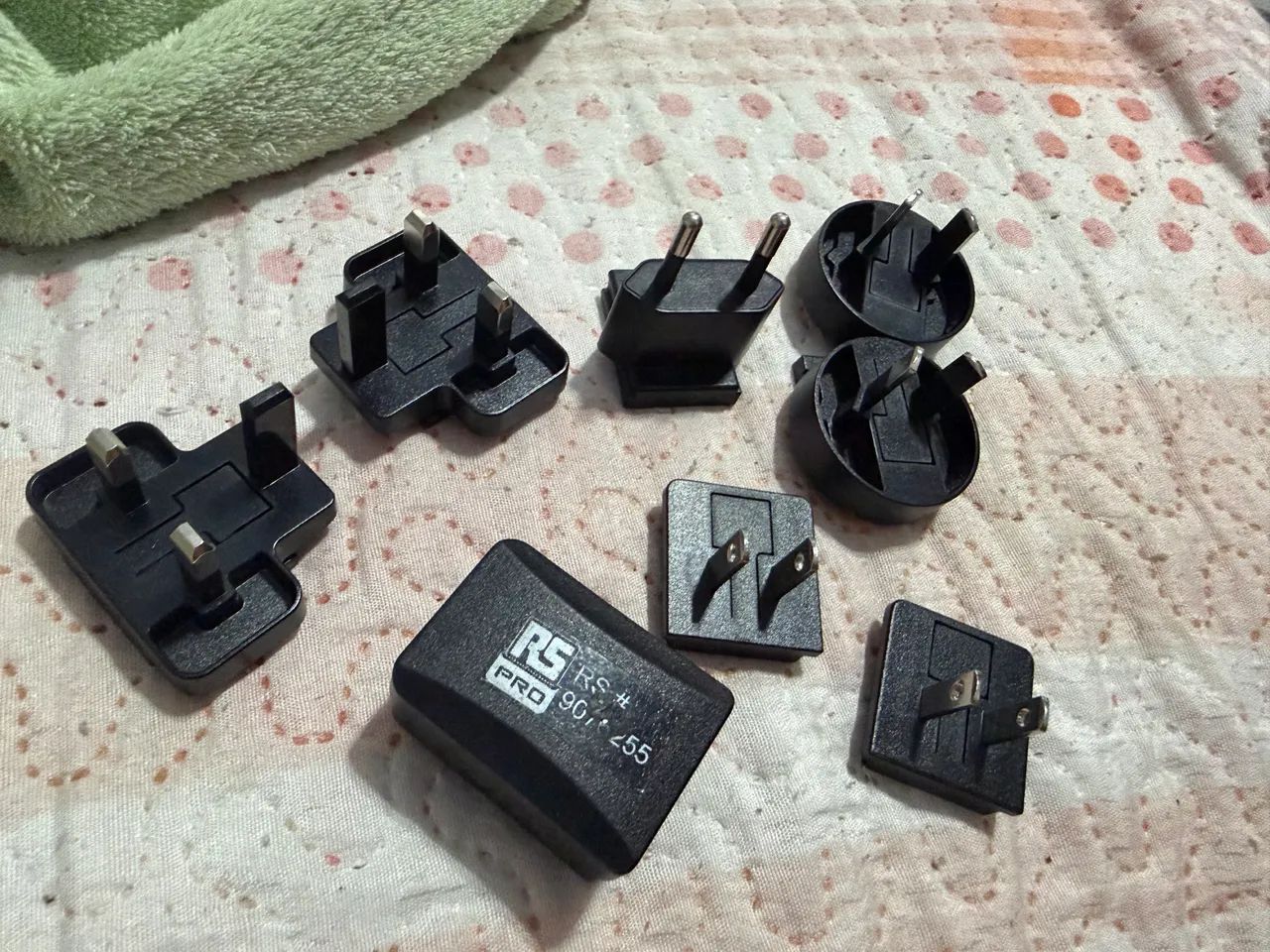 Adaptador USB de tomada universal  - Foto 3