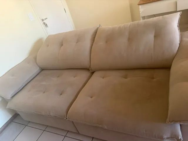 Sofá Retrátil e Reclinável Cinza claro/Suede - Muito Confortável e Espaçoso! - Foto 2