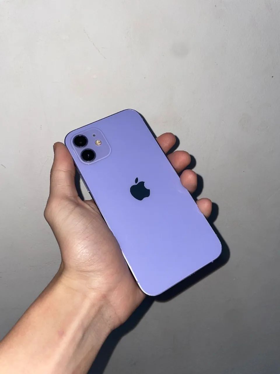 iPhone 12 + Carregador Original e Acessórios