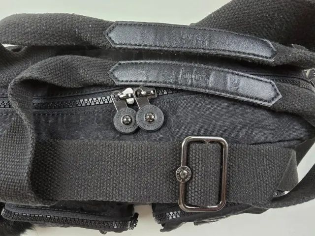 Bolsa De Ombro Kipling Defea 5 Bolsos Externos Original - Foto 5