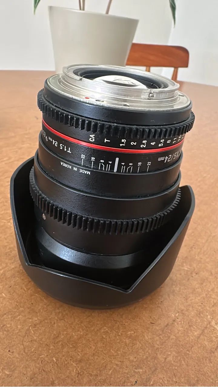 Lente Rokinon 24mm T1.5 MANUAL para Canon. (Precisa de conserto)