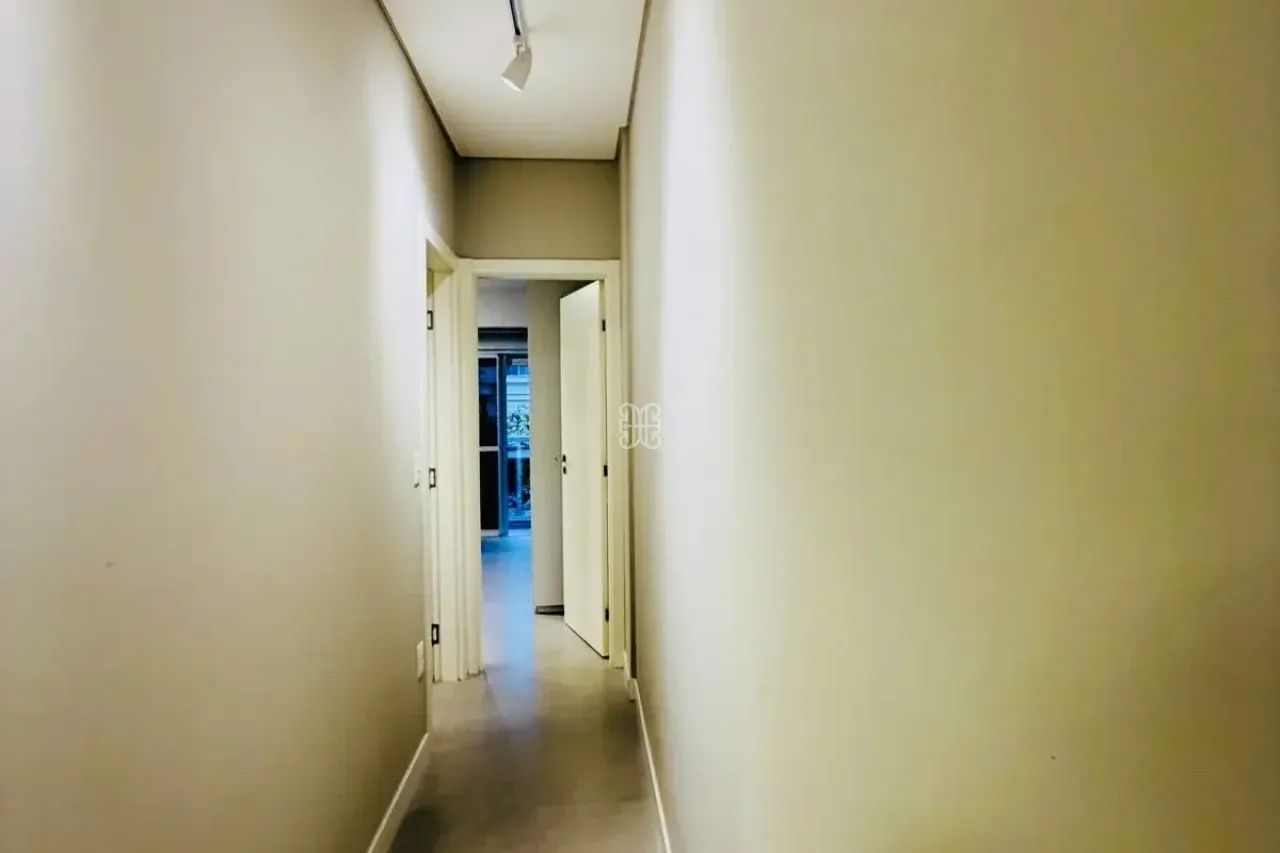 Apartamento de 2 dormitórios a 150m da praia de Jurerê. - Foto 5