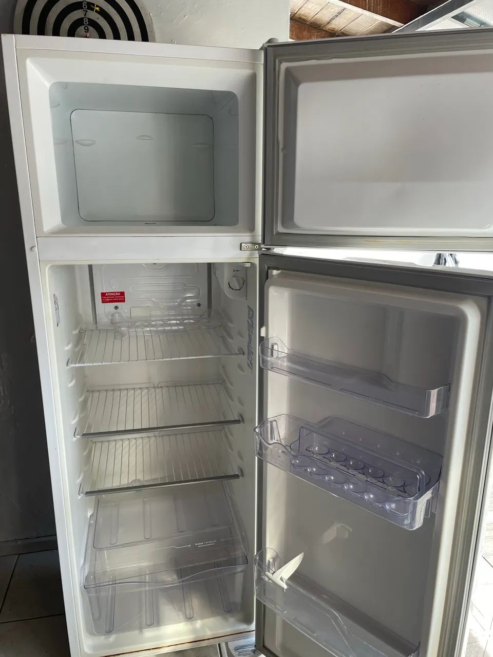 Geladeira Electrolux Defrost 260L  - Foto 4