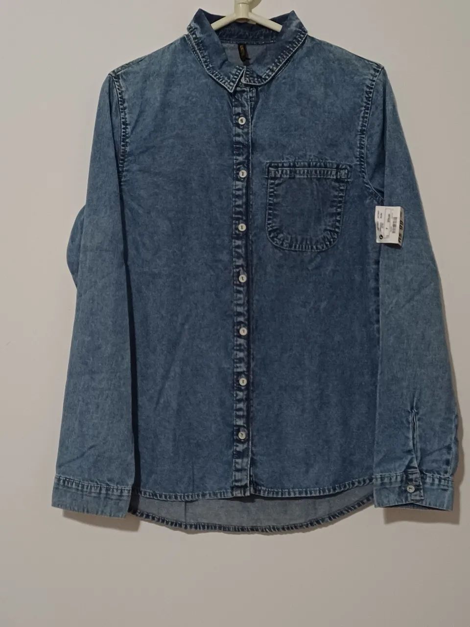 Camisa Jeans Feminina NOVA tamanho PP - Foto 2