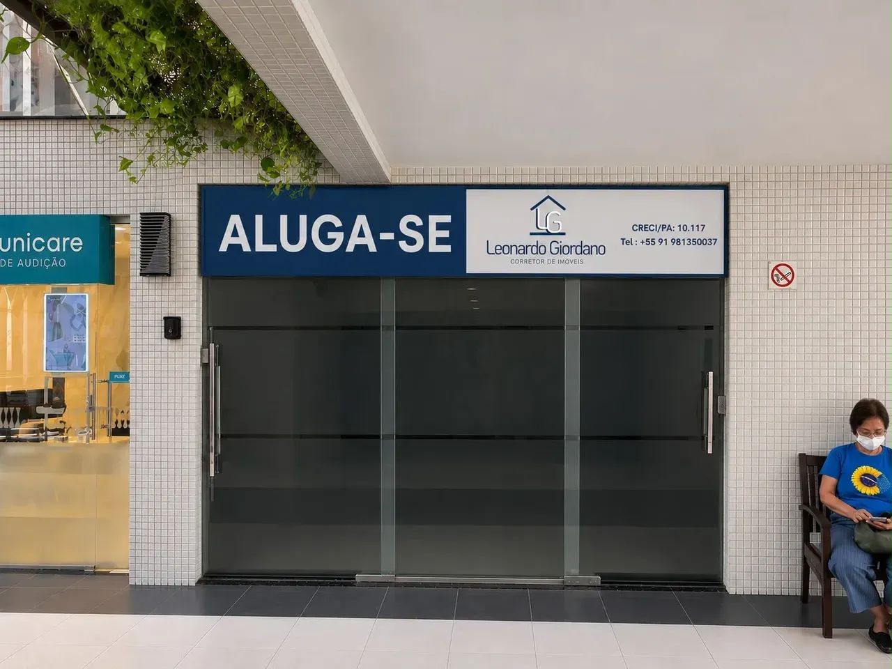 Alugo sala mobiliada com 64 Mt2 no térreo do centro empresarial Bolonha com 1 vg